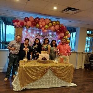 Meet your Posher, Ana